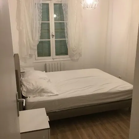 Cosy Poullan, 2-bedroom Apartment, 200 M From The 尼斯
