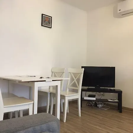 公寓 Cosy Poullan, 2-bedroom Apartment, 200 M From The *