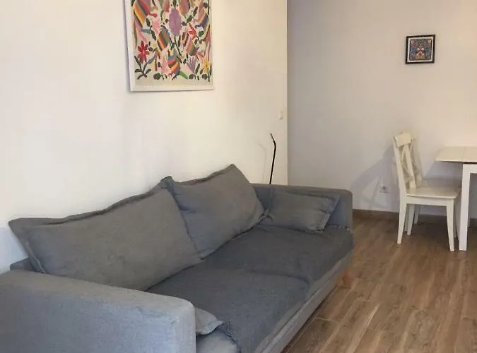 Cosy Poullan, 2-bedroom Apartment, 200 M From The Apartment Nizza